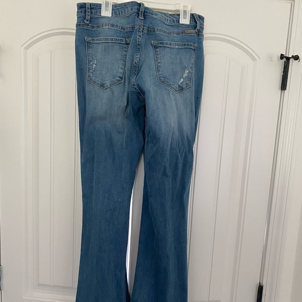 Size 9/28 KanCan flare jeans